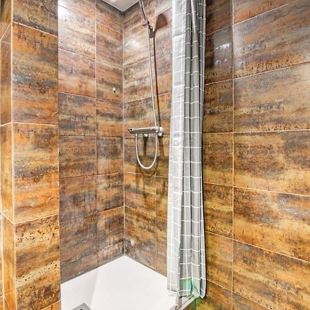 Cozy Penthouse, 20 Min To Downtown, Alcala Norte 马德里 外观 照片